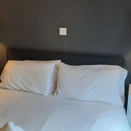 Boutique Guest House Голуэй Экстерьер фото