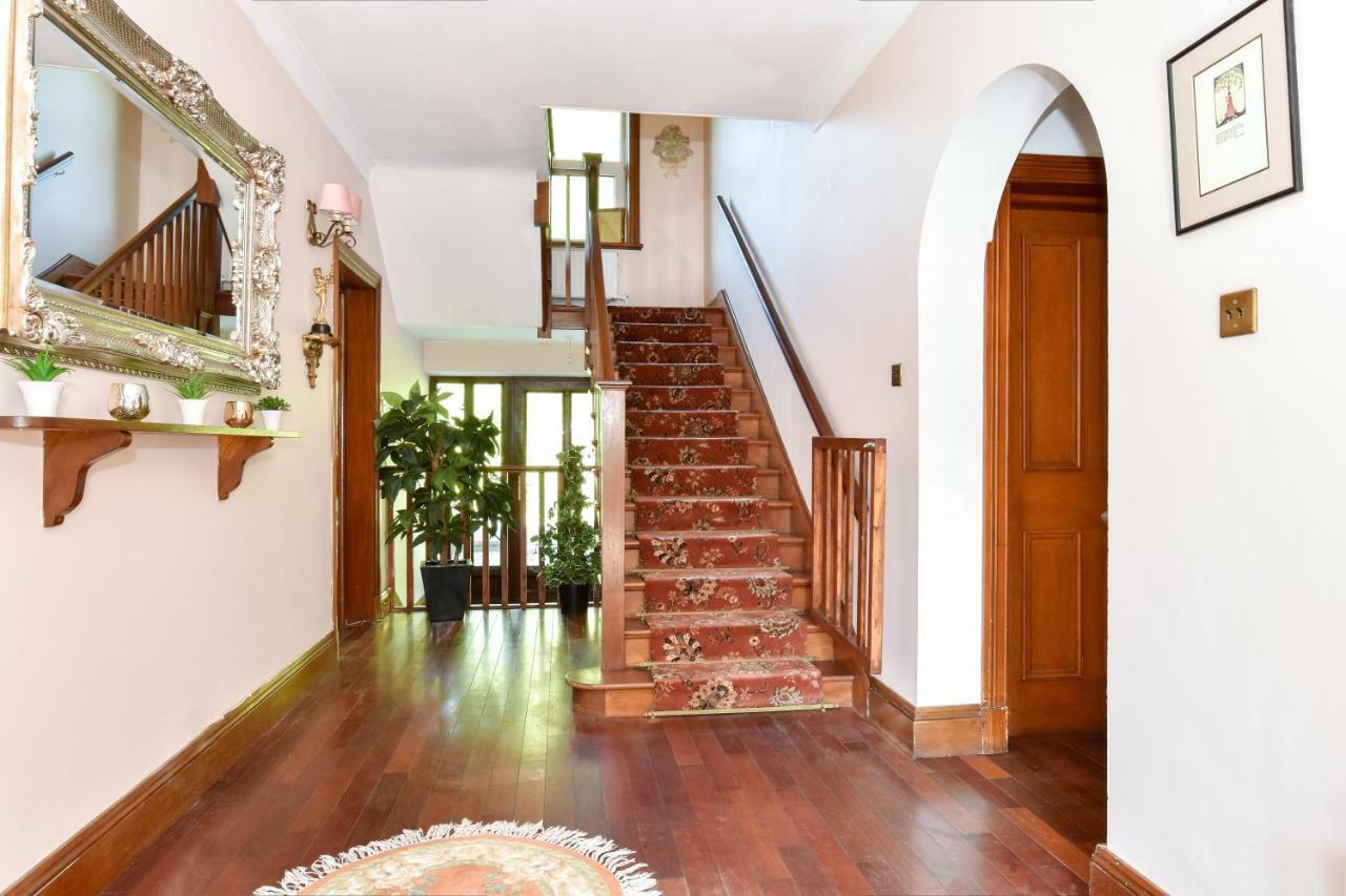 Boutique Guest House Голуэй Экстерьер фото